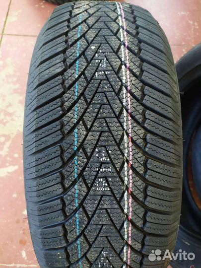 Roadmarch Winter XPro 888 225/40 R18 92H