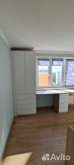 Рабочая зона у окна