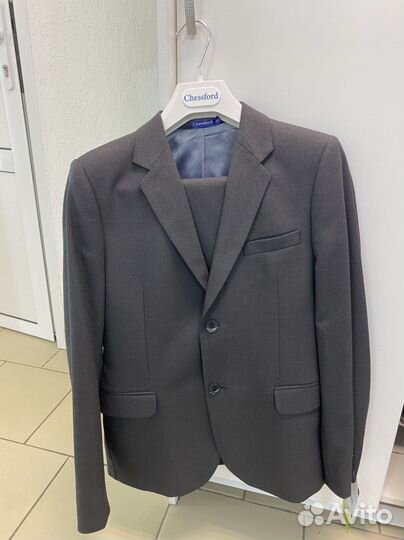 Брючный костюм