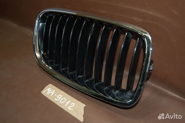 Решетка радиатора правая - BMW 3 F30 (2011-18)