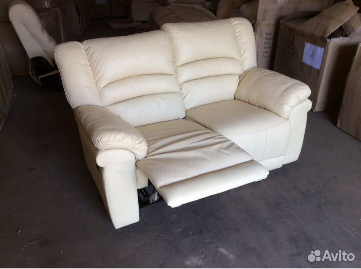 Реклайнер. Германия. Кожаный диван 