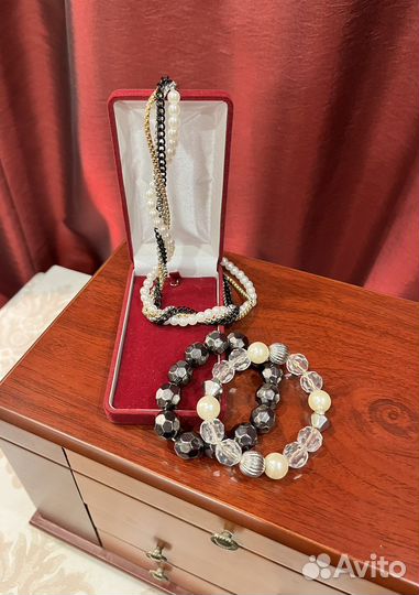 Театральные украшения