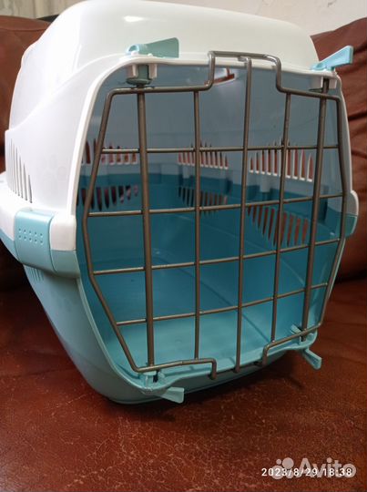 Переноска для маленьких собак и кошек