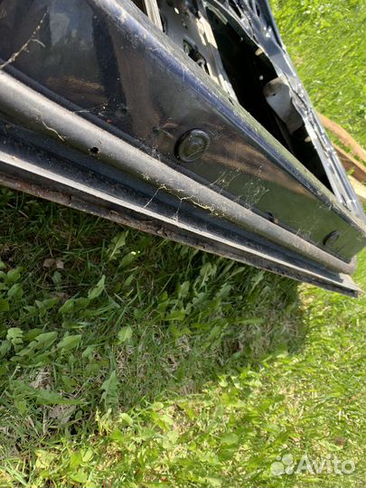 Левая дверь bmw е39