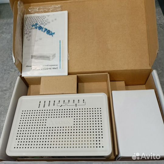 Тв приставка и оптический роутер Ростелеком