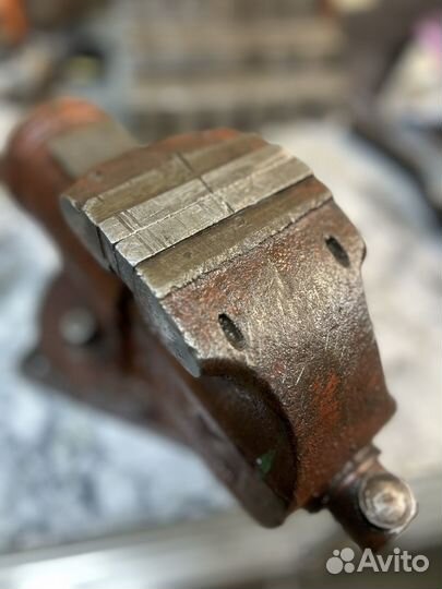 Тиски слесарные 80 мм СССР