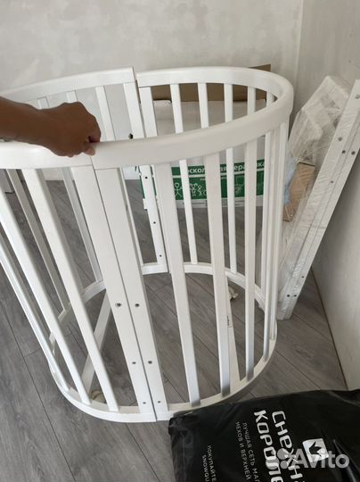 Кровать детская овальная