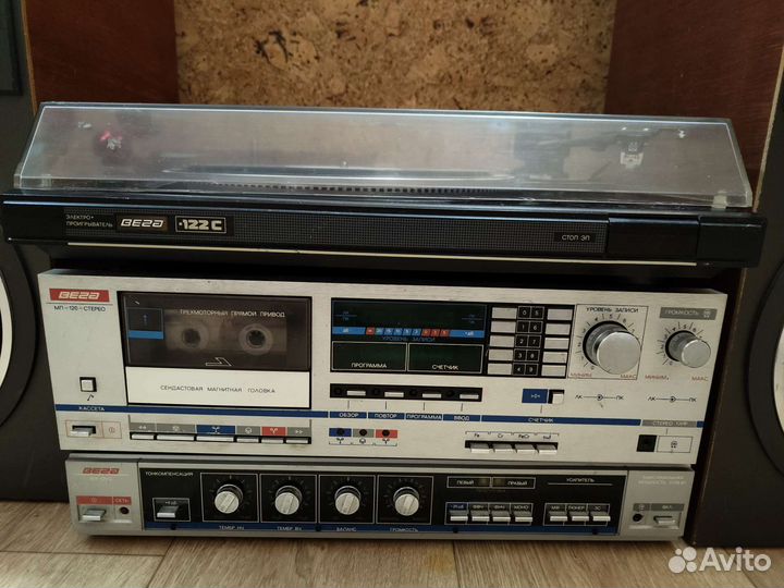 Музыкальный центр Вега