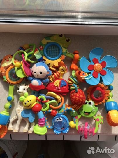 Игрушки Tiny Love, Chicco, Fisher Price, Vulli