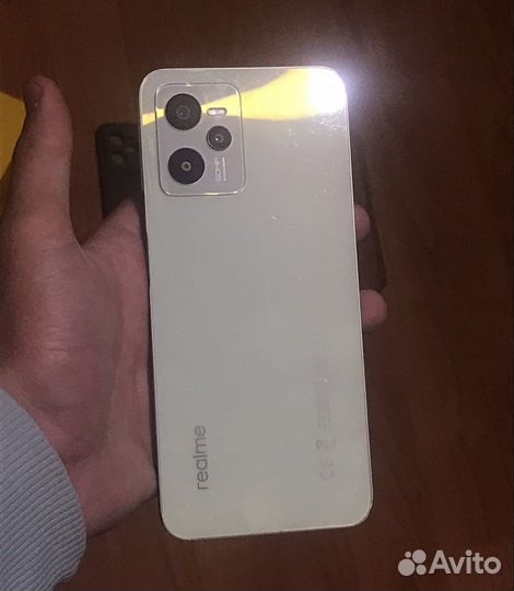 Телефон realme с35