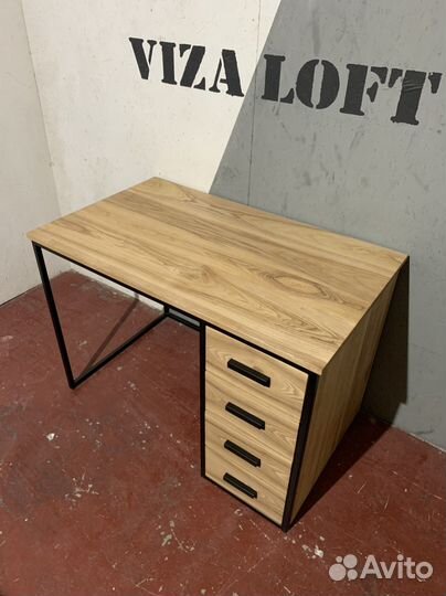 Компьютерный стол лофт