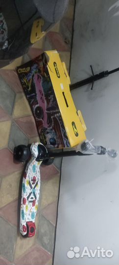 Самокат трëхколëсный