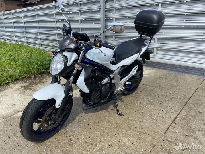 Suzuki SFV 400 gladius