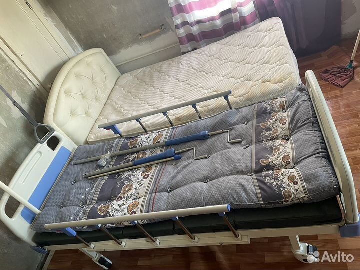 Медицинская кровать для лежачих больных