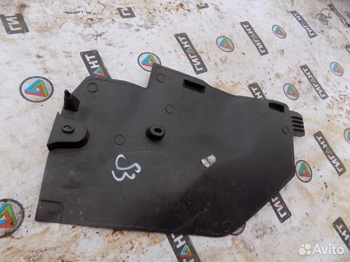 Накладка (кузов внутри) Corsa D 2006-2015