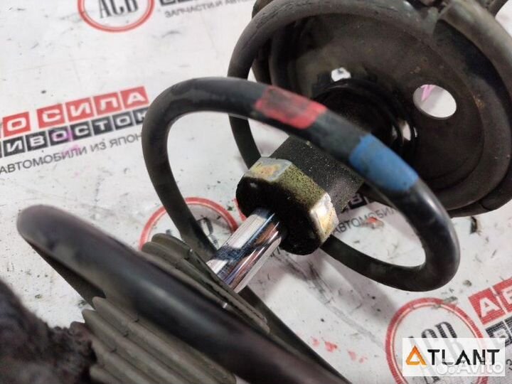 Стойка передняя правая toyota corolla spacio