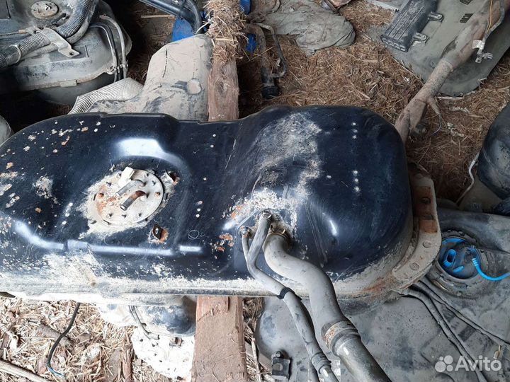 Бензобак митсубиси L200 KB 2008