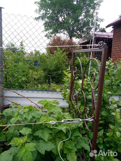 Опора для малины