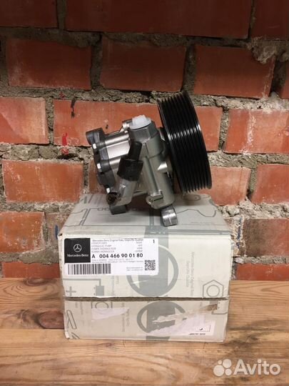 Насос гидроусилителя руля для Mercedes W221/W211