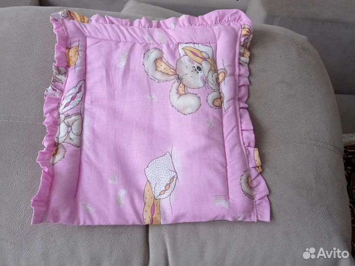 Подушка новая в кроватку, в коляску