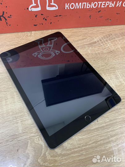 Планшет Apple iPad 6th 128Gb Wi-Fi+Sim