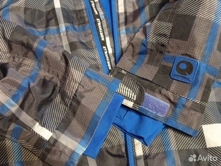 Куртка на мальчика 146