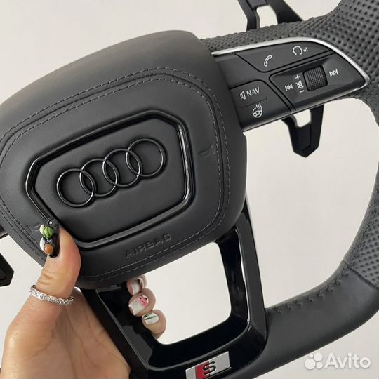 Руль скошенный Audi с подогревом