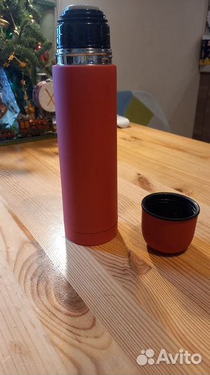 Термос с металлической колбой
