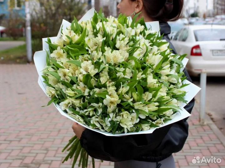 Букет из альстромерии