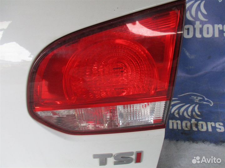 Фонарь крышки багажника задний правый Volkswagen