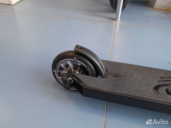 Трюковый самокат TT Eddy 110мм черный