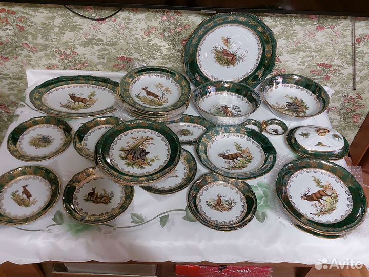 Сервизы:чайный(26т.р)столовый(46т.р