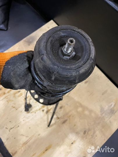 Опель корса ц стойка передняя левая