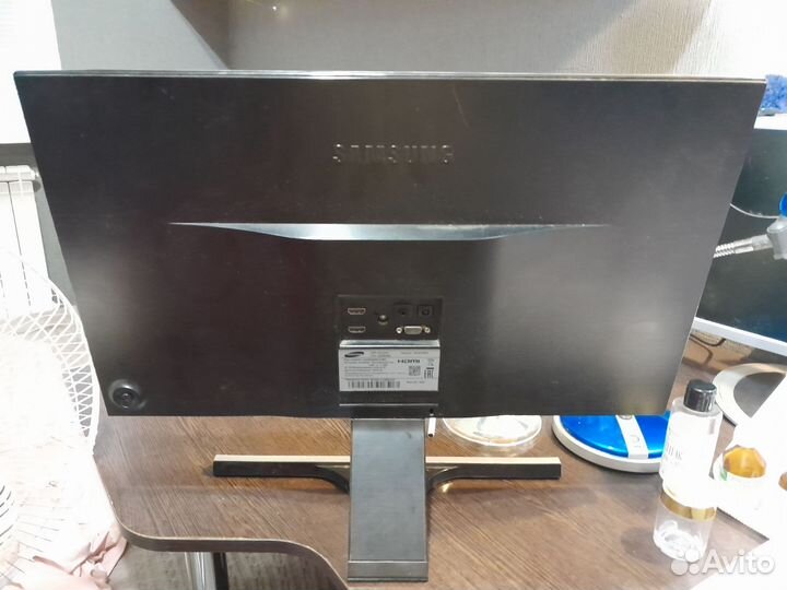 Монитор samsung