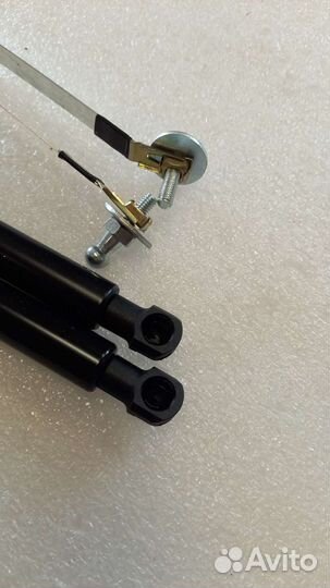 Газовые упоры капота Geely Coolray 2 шт. новые