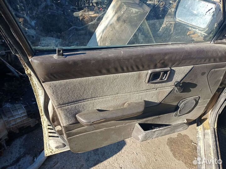 Nissan Sunny разбор по частям