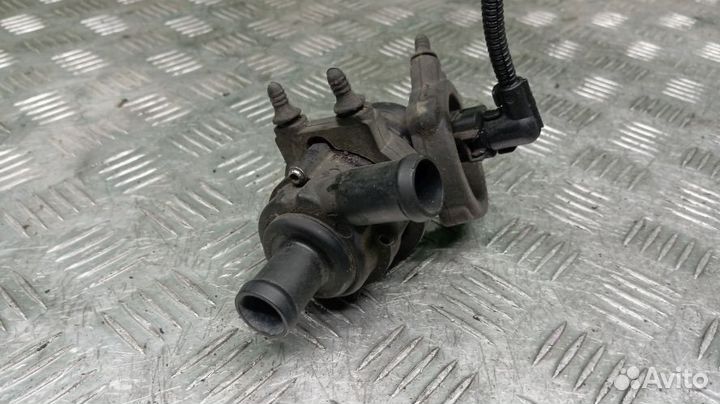 Помпа водяная Audi Q7