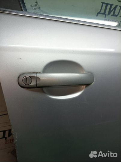 Кнопка центрального замка VW Jetta 2005-2011