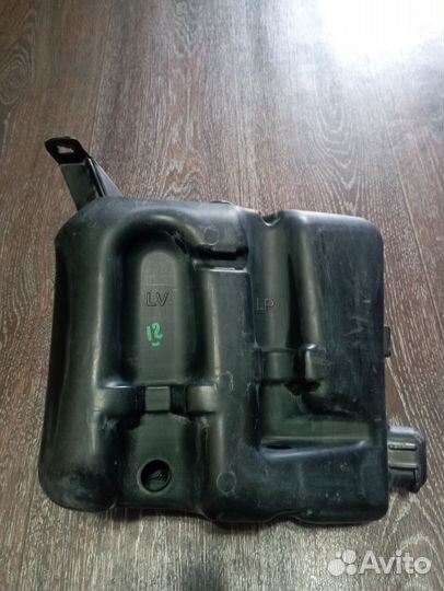 Бачок омывателя citroen С4