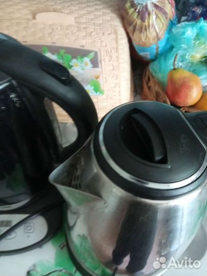 Чайник электрический Polaris