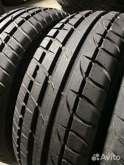 Taurus High Performance 215/60 R16