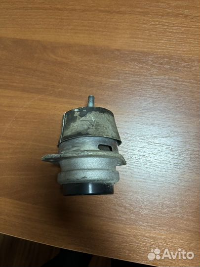 Опора двигателся touareg NF 3.0 TDI