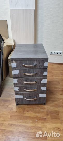 Тумба с замком