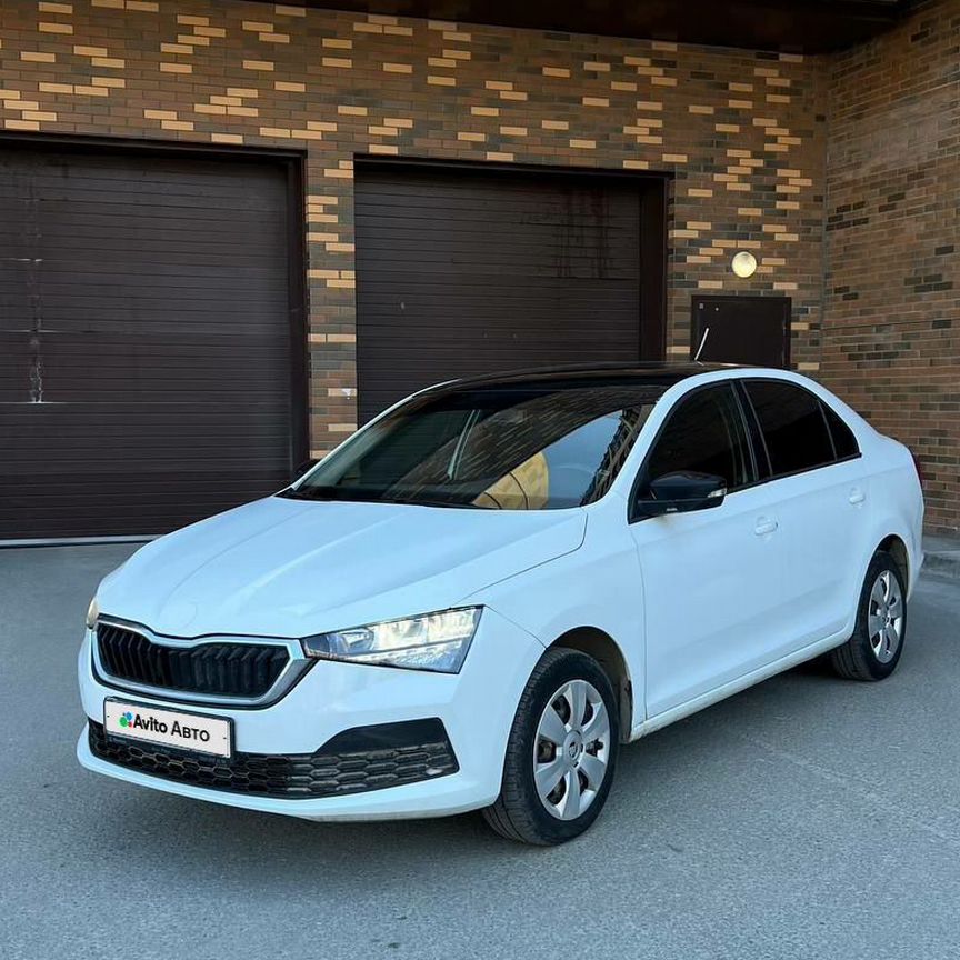 Купить Skoda Rapid 🚘 от 630 000 ₽ в Барнауле: 90