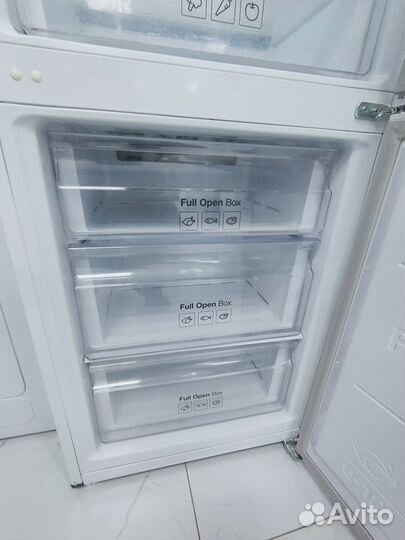 Холодильник Samsung No Frost, инверторный