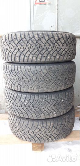 Dunlop SP Winter Ice 03 195/60 R15 92T