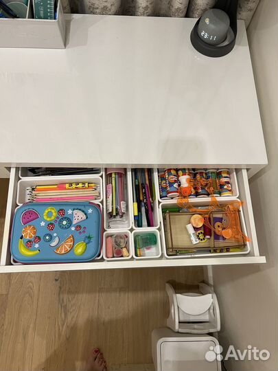 Письменный стол IKEA micke mikke микке белый