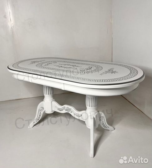 Столы и стулья