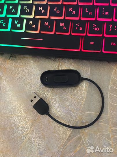 Зарядка для смарт часов mi band 4