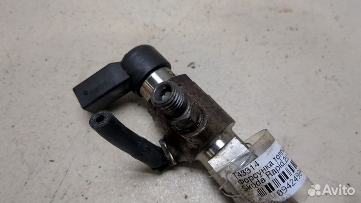 Форсунка топливная Skoda Rapid, 2015